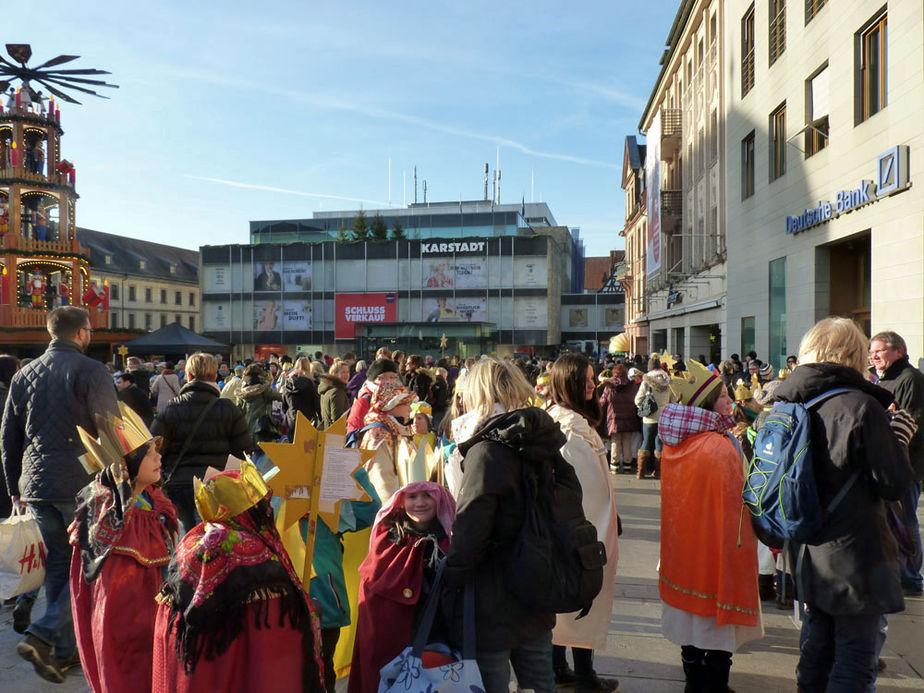 Bundesweite Eröffnung der Sternsingeraktion in Fulda (Foto: Karl-Franz Thiede)